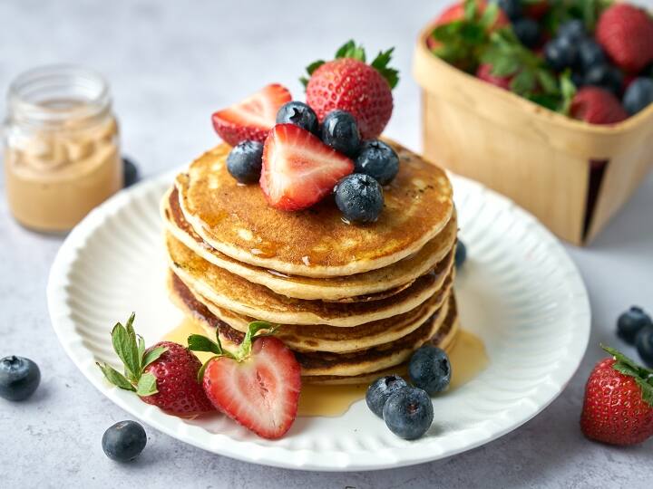 How to Make Pancakes at Home Easy Pancake Recipe Fluffy Pan Cake | இந்த டிப்ஸ் போதும்… ‘வாவ்’ சொல்ல வைக்கும் பஞ்சு போன்ற மென்மையான பான் கேக் ரெடி!