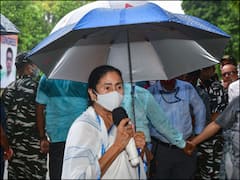 CM Mamata Delhi Visit : আজ সনিয়ার সঙ্গে বৈঠক মমতার, ফের কাছাকাছি আসবে কংগ্রেস ও তৃণমূল? তুঙ্গে জল্পনা