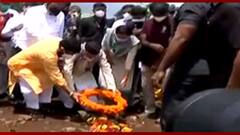 राज्यपालांनी बोलावलेल्या बैठकीकडे सत्ताधारी नेत्यांची पाठ, भाजपची टीका