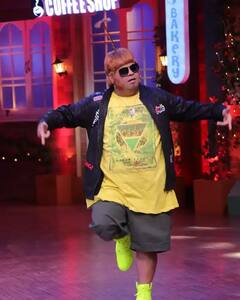 आलीशान घर, लग्जरी गाड़ियों के मालिक Kiku Sharda ने छोटी मोटी नौकरी से की थी शुरूआत, आज एक दिन का कमाते हैं लाखों