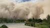 China Sandstorm: துரத்தி வரும் 300 அடி மணல் சுவர்: சீனாவில் ஒரு ரியல் லைப் மம்மி ரிடர்ன்ஸ்!