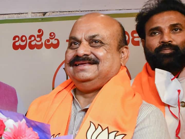 Karnataka CM elect  Basavaraj S Bommai first reaction कर्नाटक के नए सीएम होंगे बसवराज बोम्मई, बीजेपी विधायक दल का नेता चुने जाने के बाद दी ये प्रतिक्रिया