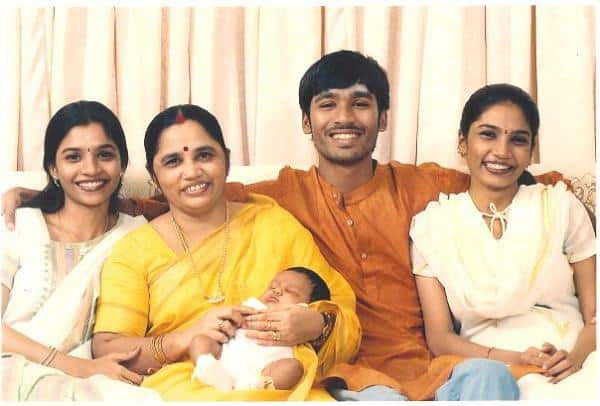 తన సిస్టర్స్ తో ధనుష్