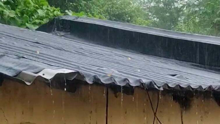 Weather Updates Rain alert in North Bengal prediction MeT department Weather Forecast Alipore Weather Office Weather Update: আজ থেকে ফের উত্তরবঙ্গে বাড়বে বৃষ্টি, আগামী ৪৮-ঘণ্টা দক্ষিণবঙ্গেও ভারী বৃষ্টির সম্ভাবনা, পূর্বাভাস আবহাওয়া দফতরের