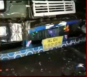 Uttar Pradesh 19 Dead, 25 Injured After Truck Rams Into Double Decker Bus In Barabanki 19 Dead, 25 Injured After Truck Rams Into Double Decker Bus In UP's Barabanki