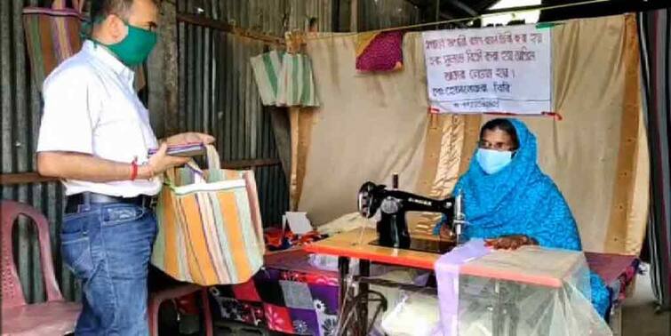 CoochBehar News: Matha Bhanga Specially Abled Women Making Bags Fighting Poverty in Covid Times CoochBehar News: আশার আলো, করোনাকালে ব্যাগ বানানো শিখে স্বাবলম্বী মাথাভাঙার বিশেষভাবে সক্ষম মহিলারা