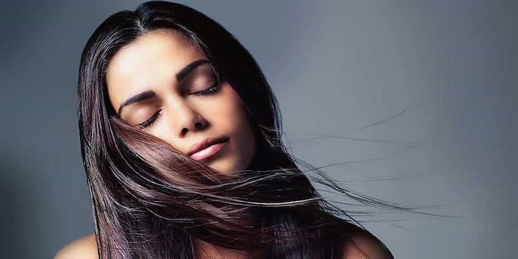 Monsoon season is much loved by all but it can also be quite unhealthy for the hair and scalp Hair Care in Monsoon: বর্ষায় চুলের যত্ন নেওয়ার কয়েকটি সহজ উপায়
