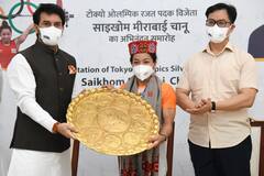 Tokyo Olympics: చానుకు ఘన స్వాగతం... సత్కరించిన మణిపూర్ ప్రభుత్వం