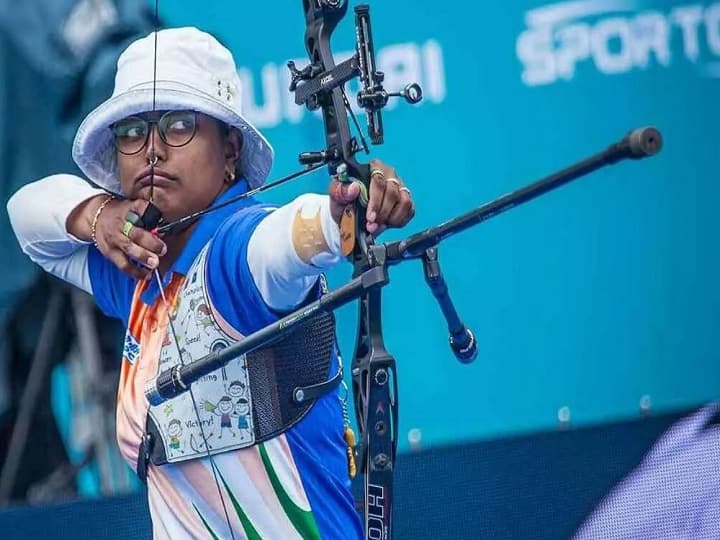 Tokyo Olympics 2021: Archer Deepika Kumari beats Bhutan's Bhu Karma women's individual Tokyo Olympics 2020: ਤੀਰਅੰਦਾਜ਼ੀ 'ਚ ਦੀਪਿਕਾ ਨੇ ਜਿੱਤ ਨਾਲ ਕੀਤੀ ਸ਼ੁਰੂਆਤ, ਰਾਊਂਡ ਆਫ 16 'ਚ ਹਾਰ ਕੇ ਜਾਧਵ ਓਲੰਪਿਕ ਤੋਂ ਬਾਹਰ 