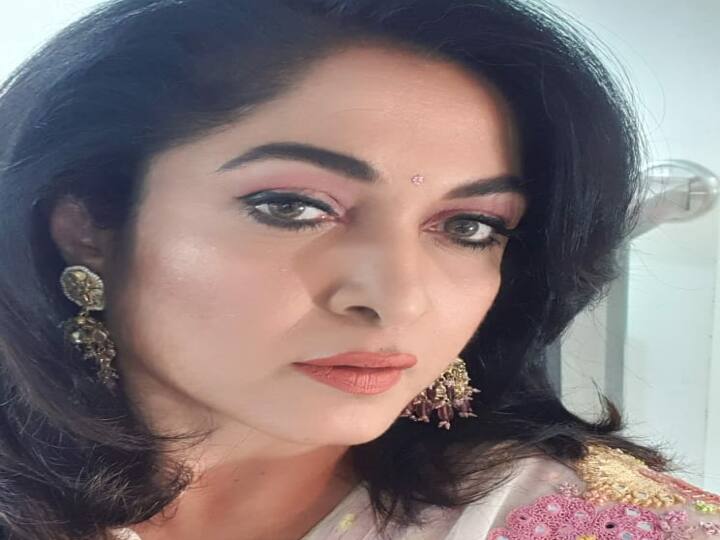 படையப்பா படத்தில் இவர் ஏற்று நடித்த நீலாம்பரி கதாபாத்திரம் மிகவும் பிரபலம்