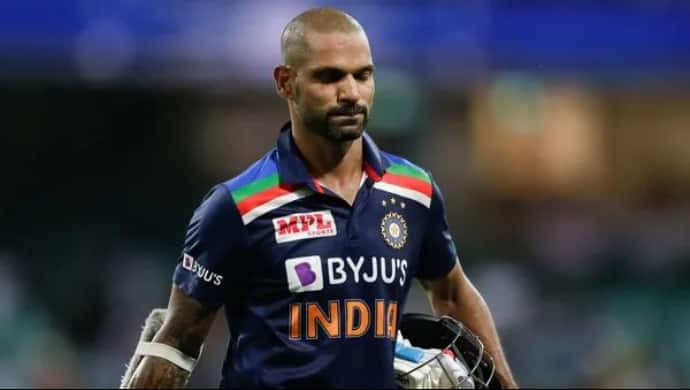 India vs Srilanka: Eight Close Contacts of Krunal Pandya Ruled Out for Entire Series; List Includes Shikhar Dhawan India vs Srilanka: టీమిండియాకి కెప్టెన్ ధావన్ కాదు... భువనేశ్వర్. ఈ రోజు మ్యాచ్‌కి 8 మంది ఔట్!