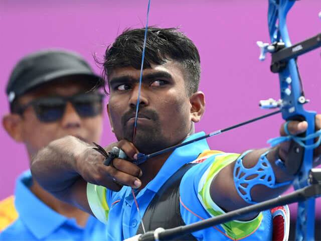 పురుషుల వ్యక్తిగత ఆర్చరీ పోటీల్లో తరుణ్దీప్, ప్రవీణ్ జాదవ్ ప్రిక్వార్టర్స్ నుంచి వెనుదిరిగారు.