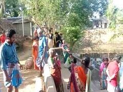 மயிலாடுதுறை: பச்சிளம் குழந்தையை குளத்தில் வீசி சென்ற அவலம்! சடலத்தை கைப்பற்றி போலீசார் விசாரணை!