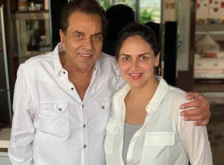 Esha Deol ने Dharmendra को कहा 'पुराने ख्यालातों वाले', बोलीं-'वो कभी नहीं चाहते थे कि मैं फिल्मों में आऊं