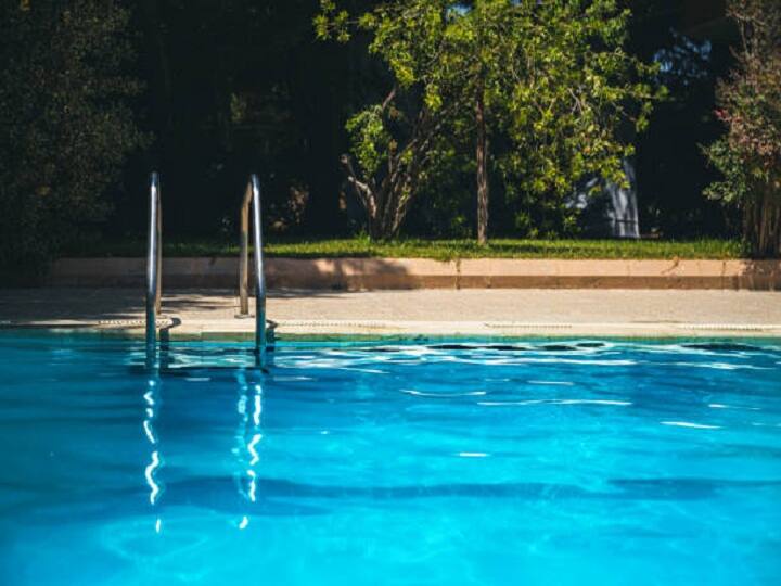Delhi Swimming pool will open soon in DDA complex cleaning program begins दिल्ली: DDA कॉम्प्लेक्स में जल्द खुलेंगे स्विमिंग पूल, सफाई कार्यक्रम हुआ शुरू