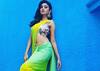 Actor Oviya Pics : 'காவியமா நெஞ்சின் ஓவியமா' - ஓவியா க்ளிக்ஸ்