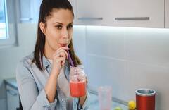 ટામેટાંનું જ્યુસ પીવાથી હાઇબ્લડ પ્રેશર સહિત આ બીમારીથી પણ મળે છે છૂટકારો, આ રીતે કરો સેવન