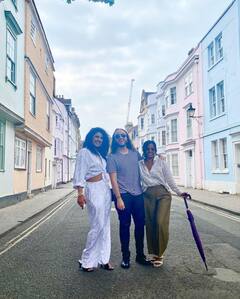 PICS: Priyanka Chopra Takes Time Out Of Busy Schedule To Enjoy English Summer In London With Friends
