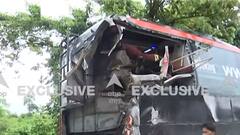 Barabanki Road Accident में 20 लोगों की मौत, 24 से ज्यादा घायल | ABP Ganga