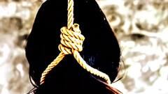 Bijnor: परेशान युवती ने लगाता मौत को गले, सुसाइड नोट में खुले राज| ABP Ganga