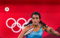 Tokyo Olympics: స్వర్ణపతక విజేతకు షాకిచ్చిన అతానుదాస్... క్వార్టర్స్‌లో సింధు