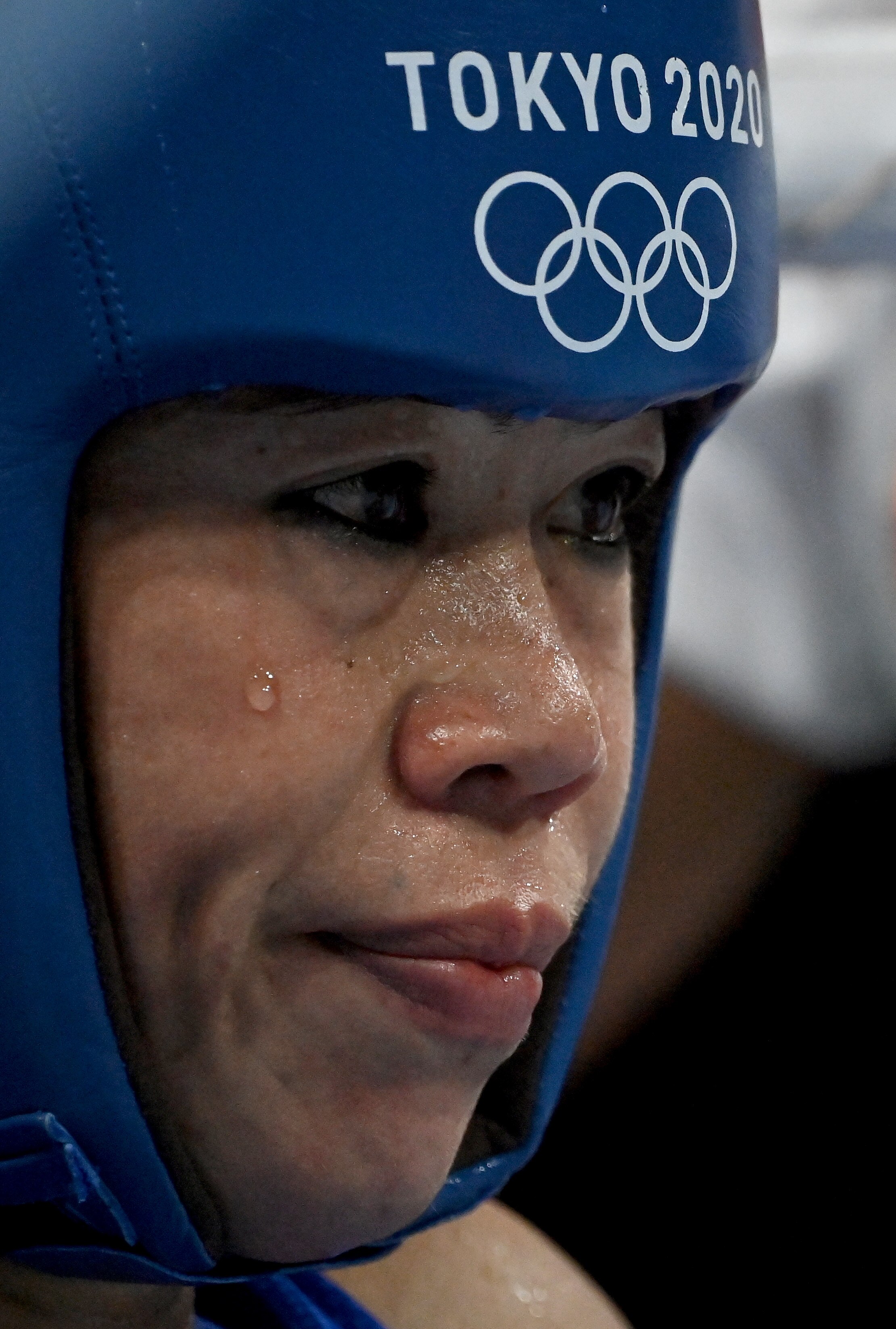 Mary Kom Olympic 2020 Exit: షాక్... పతకం తెస్తుందనుకున్న మేరీ కోమ్...రౌండ్ 16లో ఓటమి... కన్నీటిపర్యంతం