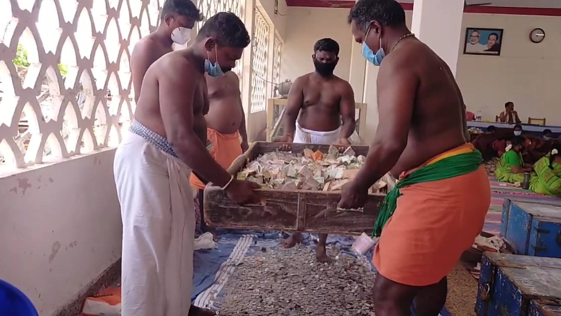 தங்கம், வெள்ளி, வேல்கள்.. அருள்மிகு சுப்பிரமணியசுவாமி கோவிலில் கடந்த 20 நாட்களில் ரூ. 2 கோடிக்கு மேல் குவிந்த காணிக்கை..!