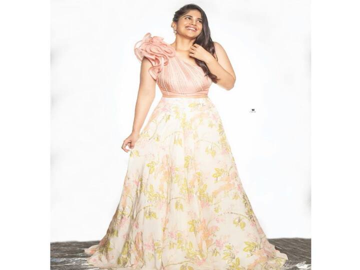 என் பனி காலங்கள் பொன் வெயில் சாரல்கள் உன்னால் உரைகிறதே!