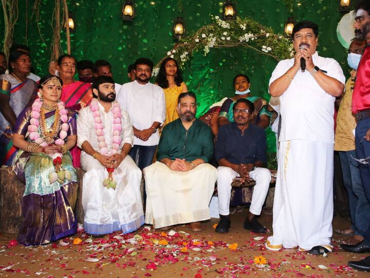 முனைவர் திரு.கு. ஞானசம்பந்தன் மணமக்களை வாழ்த்தி பேசினார்