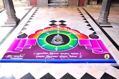 PHOTO : आज प्रक्षाळ पूजेनिमित्त विठ्ठल रुक्मिणी मंदिर सजलं, आकर्षक फुलांची सजावट, पाहा मनमोहक रुप