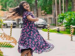 Actress Aishwarya Rajesh | பறந்து செல்ல வா.. பறந்து செல்ல வா.. ஐஸ்வர்யா ராஜேஷ் போட்டோஸ்