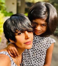 ছিমছাম আয়োজনে মেয়ে তারার প্রথম জন্মদিন পালন করলেন মন্দিরা