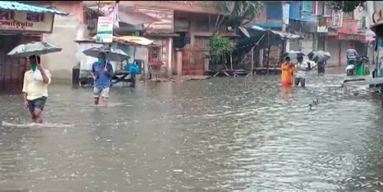 Howrah Many parts waterlogged after heavy overnight rains residents protest block NH 6 Howrah: টানা বৃষ্টিতে জলমগ্ন হাওড়া পুরসভার ২৫টি ওয়ার্ড, প্রতিবাদে জাতীয় সড়ক অবরোধ স্থানীয়দের