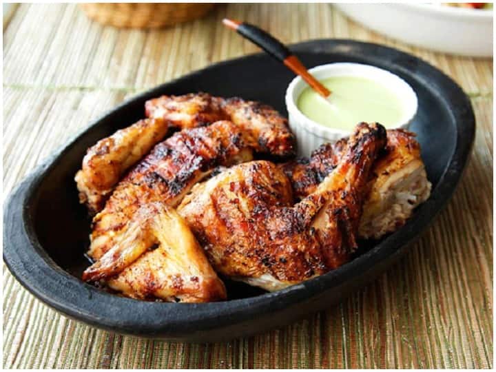 Chicken Side-Effects: ज्यादा चिकन खाना से भी बिगड़ सकती है आपकी सेहत, जानिए कैसे