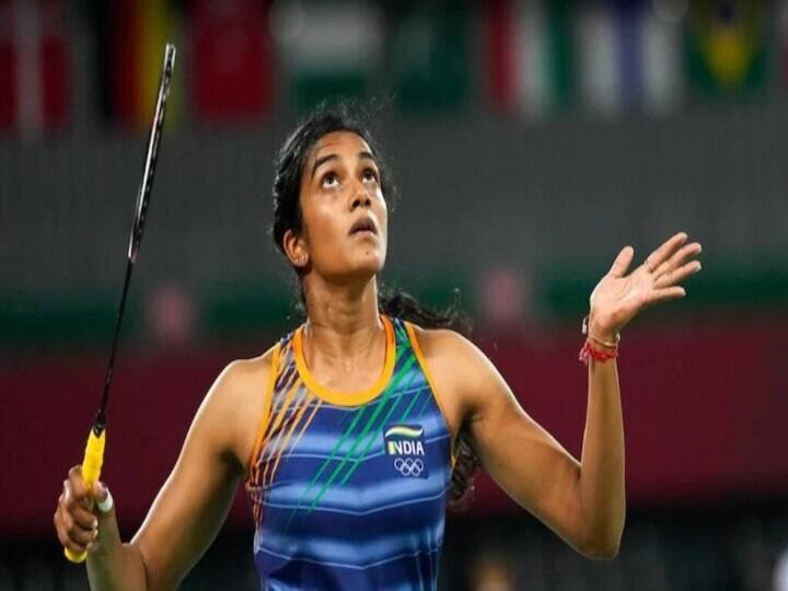 India's PV Sindhu wins the second game and seals the match against Mia Blichfeldt of Denmark in the Round of 16 clash in women's singles Tokyo Olympics 2020: টোকিও অলিম্পিক্সের কোয়ার্টার ফাইনালে পিভি সিন্ধু