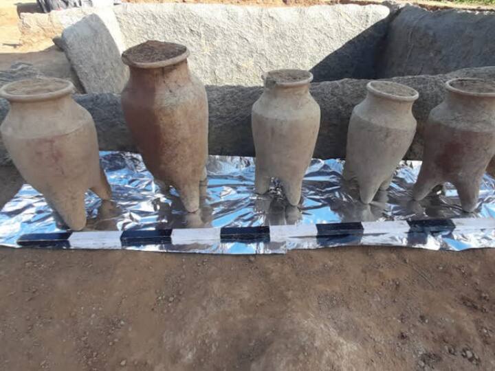 Discovery of clay pots in Mayiladuthurai excavation மயிலாடும்பாறை அகழாய்வில் மண் குடுவைகள் கண்டெடுப்பு.!