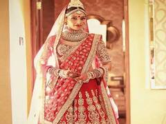 बॉलीवुड की इन अभिनेत्रियों में किसी ने 50 लाख तो किसी ने 30 लाख का लहंगा अपनी शादी में पहना