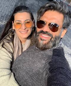 PHOTO : 'या' बॉलिवूड कलाकारांची बालपणीच्या साथीदारासोबत लग्नगाठ, फोटोंमध्ये पाहा कोण आहेत हे सेलिब्रेटी