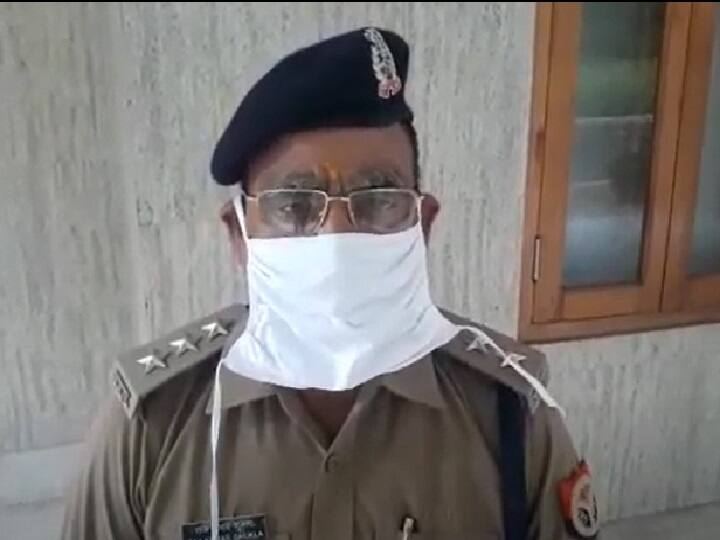 Dabang Pradhan beat Young man over minor dispute in unnao uttar pradesh ann उन्नाव में दबंग प्रधान की करतूत, मामूली विवाद में युवक को पीटा, की फायरिंग