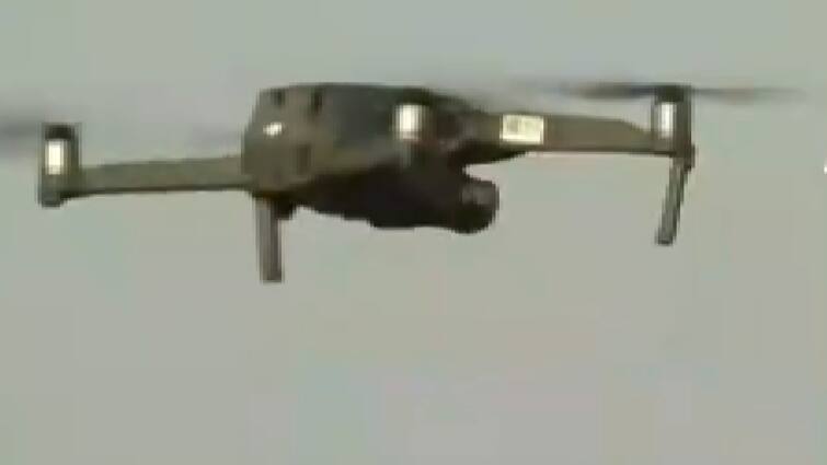 BSF spotted Drones at 3 locations in Jammu and Kashmirs Samba district Jammu Drones : ফের জম্মুর আকাশে ড্রোন, গুলি চালাল বিএসএফ