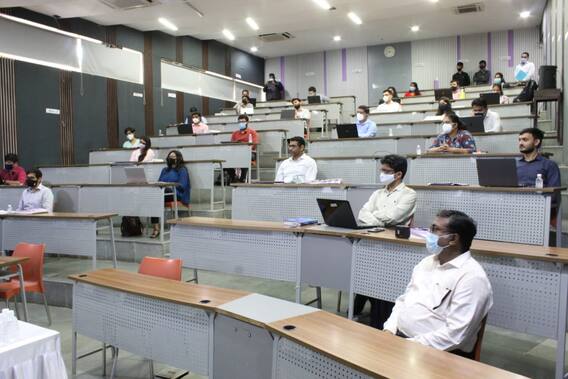 'શાંતિ બિઝનેસ સ્કૂલ'માં બે દિવસીય 'મેનેજમેન્ટ ડેવલપમેન્ટ પ્રોગ્રામ ઓન ડેટા સાયન્સ' યોજાયો.