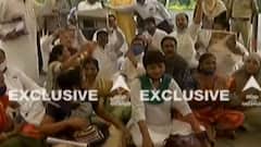 અમદાવાદ: મહાનગર પાલિકાની સામાન્ય સભામાં હોબાળો, કોંગ્રેસના કોર્પોરેટરે ભાજપના કોર્પોરેટરને શું કહ્યું ? જુઓ વિડીયો