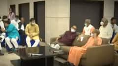 UP Elections : यूपी की 'गद्दी' के लिए छिड़ा 'गदर', कौन जीतेगा चुनावी 'महासमर'? | Mudde Ki Baat