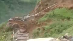 Sirmaur में फिर पहाड़ का बड़ा हिस्सा भरभरा कर गिरा