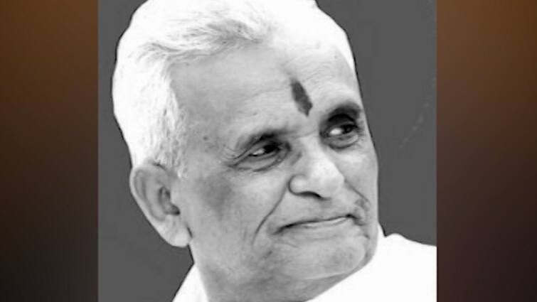 Ganpatrao Deshmukh death funeral will be held at Shetkari Sahakari Sutgirani Sangola today afternoon Ganpatrao Deshmukh : ज्येष्ठ नेते गणपतराव देशमुख यांच्या पार्थिवावर आज दुपारी शासकीय इतमामात अंत्यसंस्कार