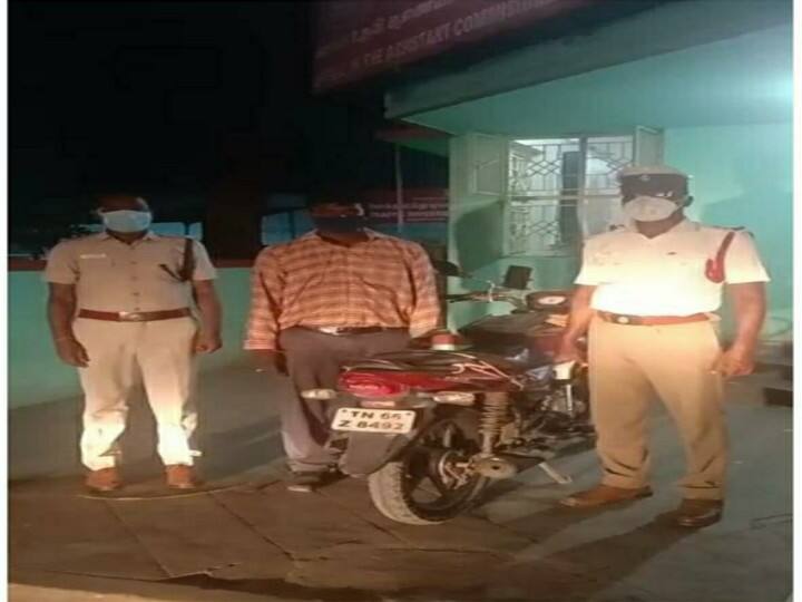 Coimbatore police have fined the rider who drove the two-wheeler as seen in the serial சீரியஸாக ‛ராஜா ராணி’ சீரியல்; ரசித்தபடி டூவிலர் ஓட்டிய ஆச்சி மசாலா ஊழியருக்கு அபராதம்!