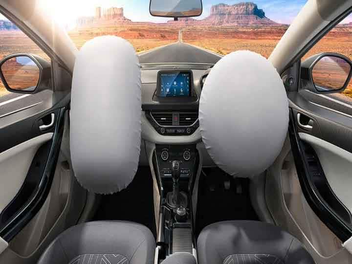 Install six airbags in four-wheelers, Union Minister Nitin Gadkari instructs vehicle manufacturers चारचाकी वाहनांमध्ये सहा एअरबॅग्स बसवा, केंद्रीय मंत्री नितीन गडकरी यांचे वाहन उत्पादकांना निर्देश
