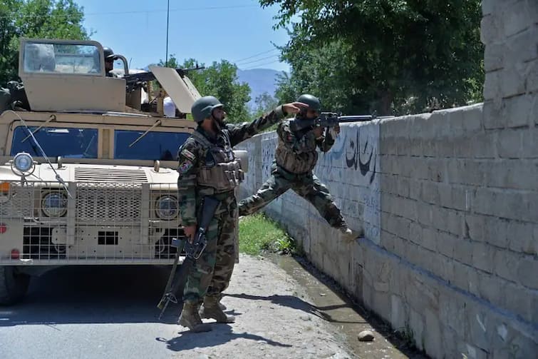 पश्चिमी अफगानिस्तान में संयुक्त राष्ट्र मुख्यालय पर हमला, कम से कम एक सुरक्षाकर्मी की मौत, कई घायल