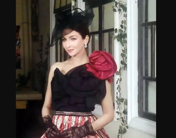 पर्सनल लाइफ की बात करें तो सौम्या ने 2016 में अपने लॉन्गटाइम ब्वॉयफ्रेंड देवेंद्र सिंह से शादी की थी. दोनों ने शादी से पहले एक-दूसरे को 10 साल तक डेट किया था. शादी के तीन साल बाद 2019 में सौम्या ने एक बेटे को जन्म दिया था.