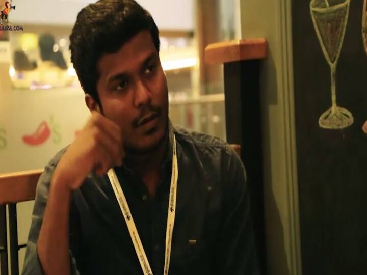 மணிகண்டன் ஒரு பிரபலமான ரியாலிட்டி நகைச்சுவை நிகழ்ச்சியில் பங்கேற்று சீசனின் இரண்டாம் இடத்தைப் பிடித்தார்